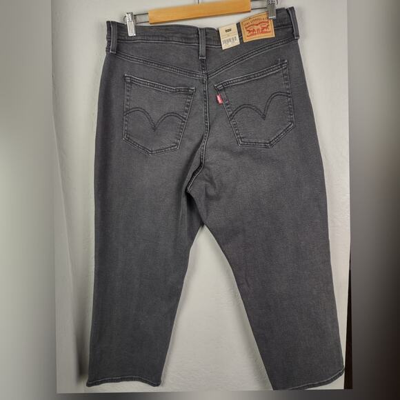 Levi's Wedgie High-Rise Straight Leg Faded Black Distressed Jeans Plus Size 16W - Picture 3 of 14